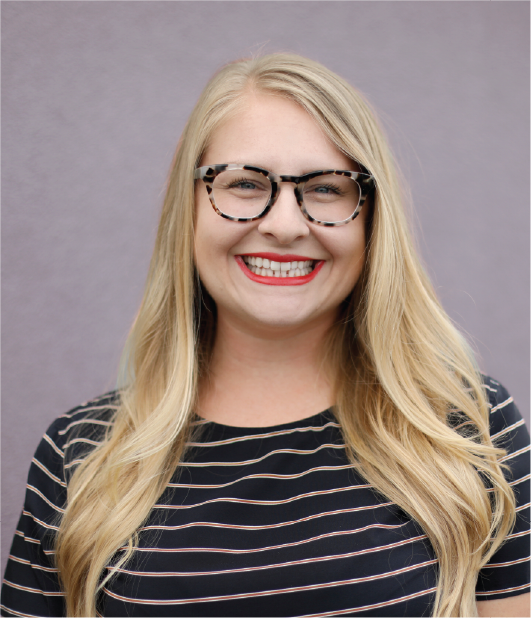 Lauren Alfaro - Associate Line Builder